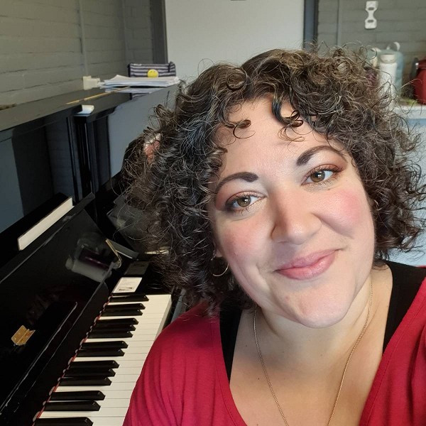 Ágnes — pianoles Rhoon