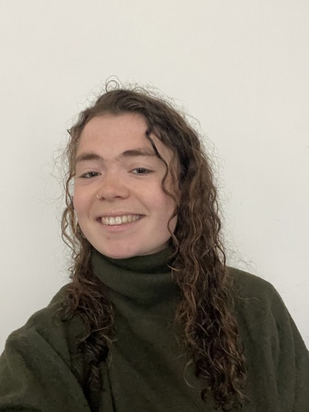 Anna , zangles in Eelderwolde