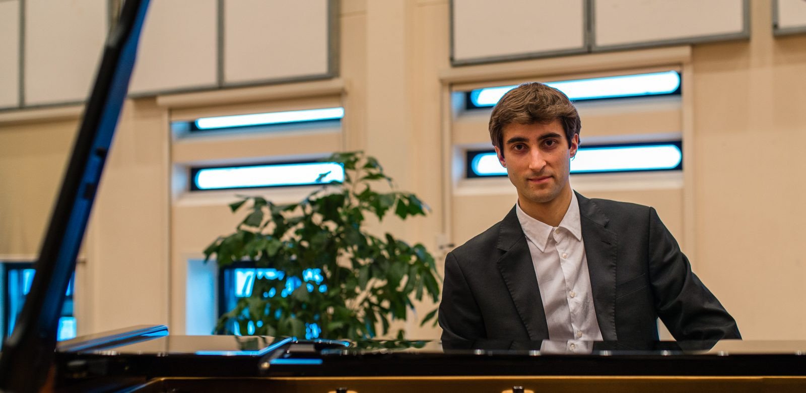 MVO9071-e1513778543110