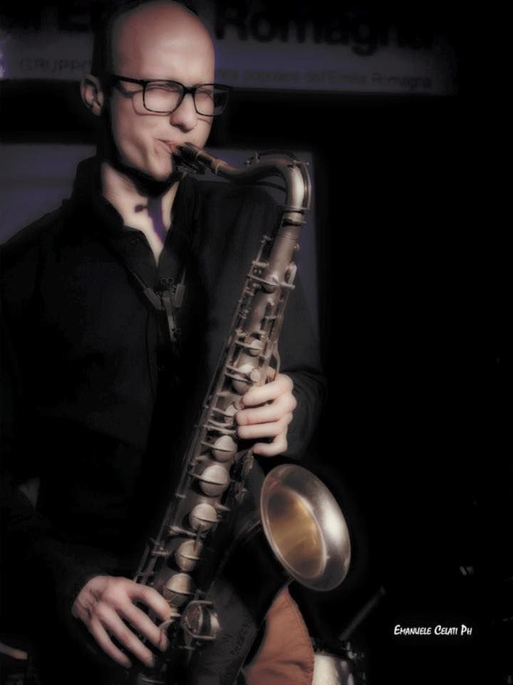 Davide-Romeo-al-saxofono-live-alla-Cantina-Bentivoglio-Bologna