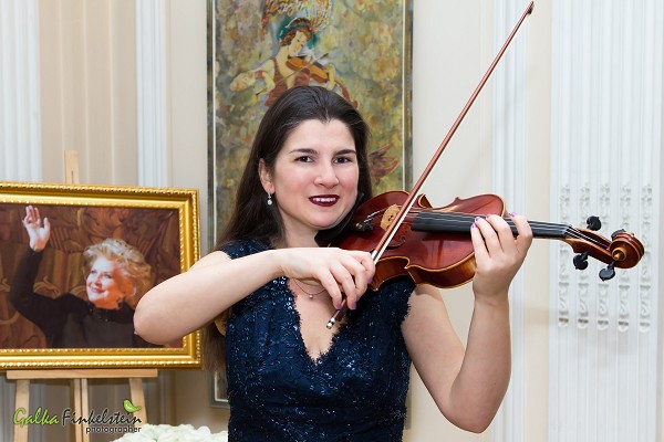 Anna — vioolles Niebert